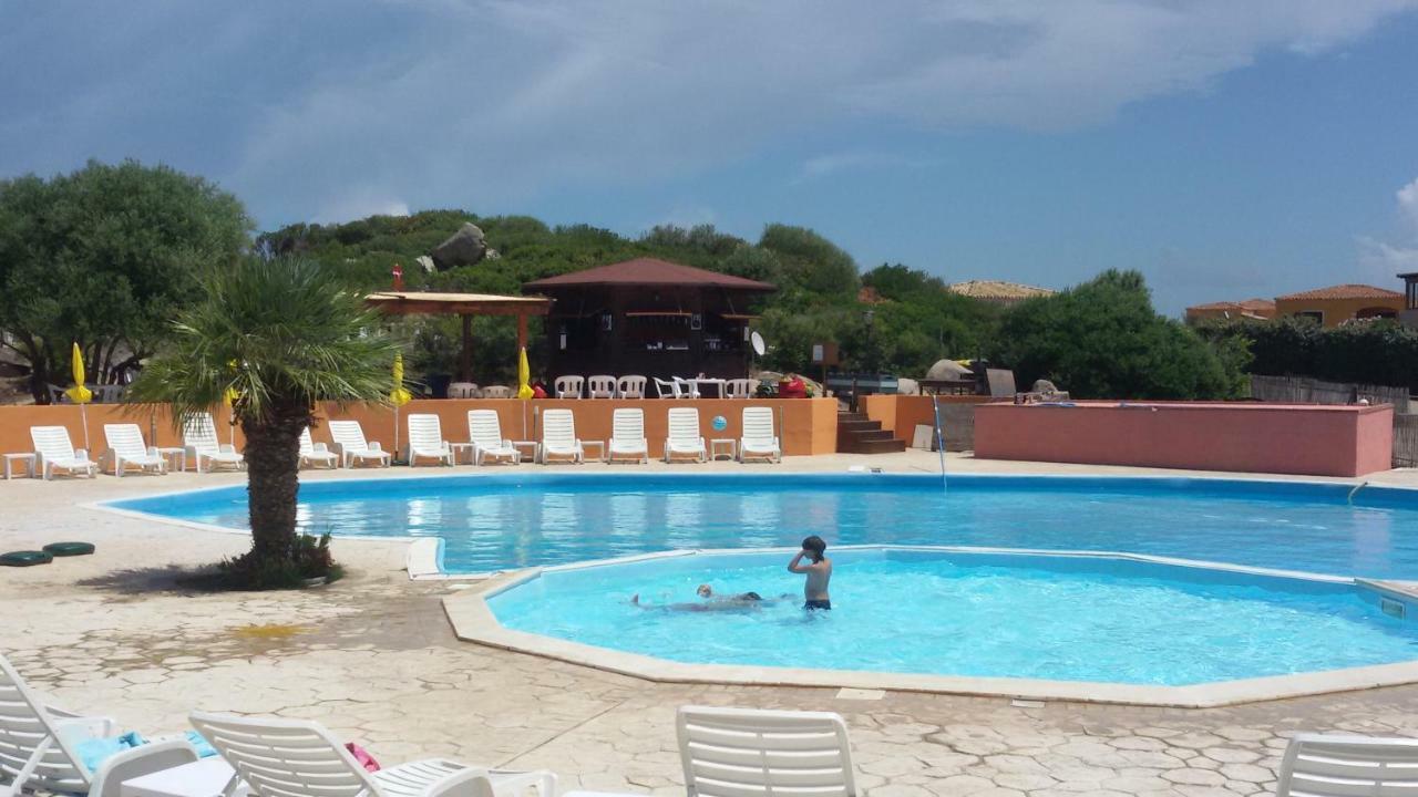 Appartamento Trilocale Vignola Mare Aglientu Esterno foto